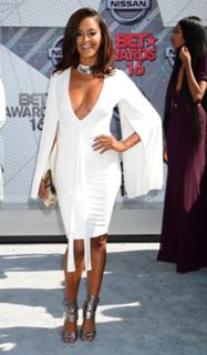 Claudia Jordan feet photo thumbnail