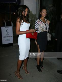 Claudia Jordan feet photo thumbnail