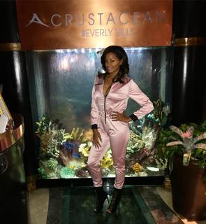 Claudia Jordan feet photo thumbnail