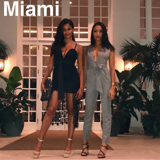 Claudia Jordan feet photo thumbnail