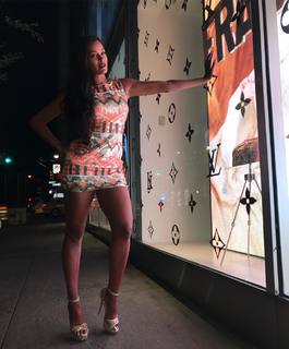 Claudia Jordan feet photo thumbnail