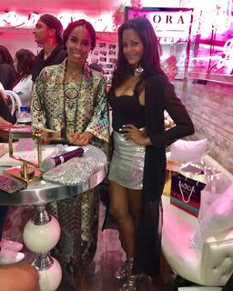 Claudia Jordan feet photo thumbnail