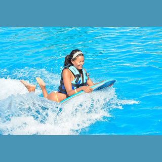 Claudia Jordan feet photo thumbnail