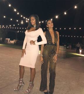 Claudia Jordan feet photo thumbnail