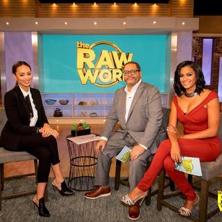 Claudia Jordan feet photo thumbnail