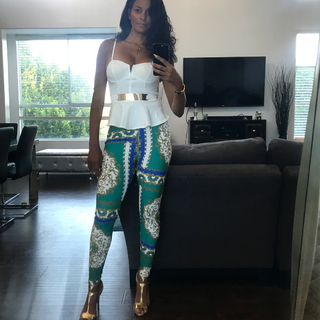 Claudia Jordan feet photo thumbnail