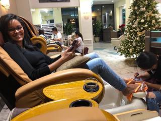 Claudia Jordan feet photo thumbnail
