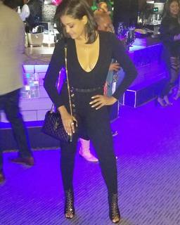 Claudia Jordan feet photo thumbnail