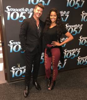 Claudia Jordan feet photo thumbnail