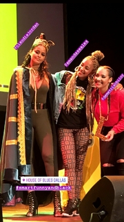 Claudia Jordan feet photo thumbnail