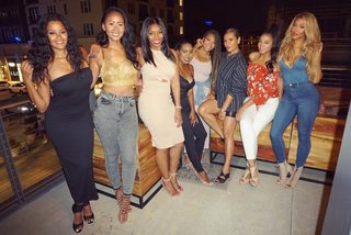 Claudia Jordan feet photo thumbnail