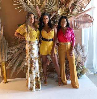 Claudia Jordan feet photo thumbnail