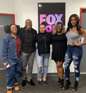 Claudia Jordan feet photo thumbnail