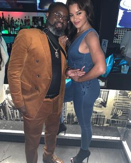 Claudia Jordan feet photo thumbnail