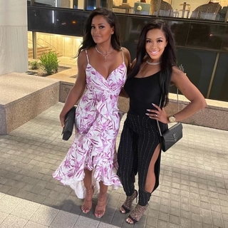 Claudia Jordan feet photo thumbnail