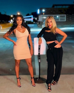 Claudia Jordan feet photo thumbnail