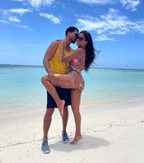 Claudia Jordan feet photo thumbnail