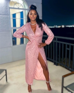 Claudia Jordan feet photo thumbnail