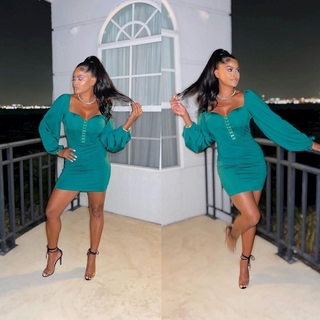 Claudia Jordan feet photo thumbnail