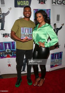Claudia Jordan feet photo thumbnail