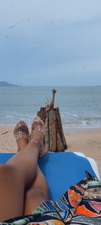 Claudia Jordan feet photo thumbnail