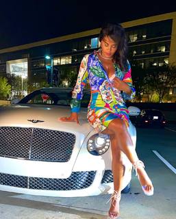 Claudia Jordan feet photo thumbnail