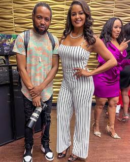 Claudia Jordan feet photo thumbnail