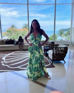 Claudia Jordan feet photo thumbnail