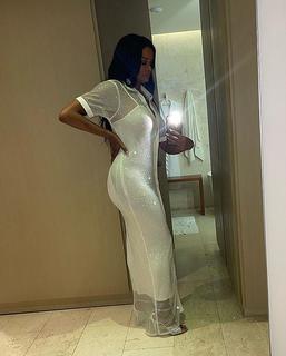 Claudia Jordan feet photo thumbnail