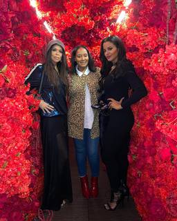 Claudia Jordan feet photo thumbnail