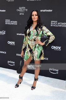 Claudia Jordan feet photo thumbnail