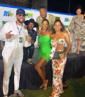 Claudia Jordan feet photo thumbnail