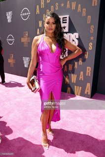 Claudia Jordan feet photo thumbnail