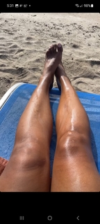 Claudia Jordan feet photo thumbnail
