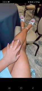Claudia Jordan feet photo thumbnail