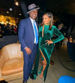 Claudia Jordan feet photo thumbnail