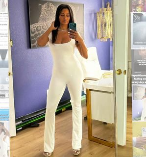 Claudia Jordan feet photo thumbnail