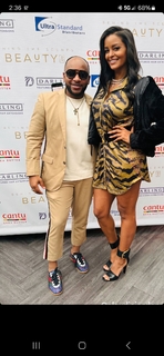 Claudia Jordan feet photo thumbnail