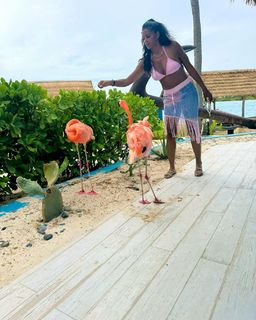 Claudia Jordan feet photo thumbnail