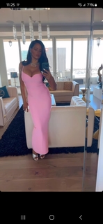 Claudia Jordan feet photo thumbnail