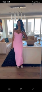 Claudia Jordan feet photo thumbnail