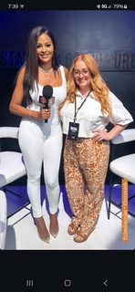 Claudia Jordan feet photo thumbnail