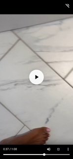 Claudia Jordan feet photo thumbnail