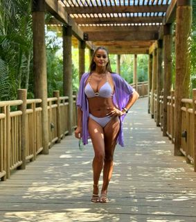 Claudia Jordan feet photo 4
