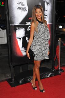 Claudia Jordan feet photo thumbnail