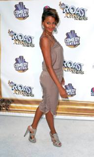 Claudia Jordan feet photo thumbnail
