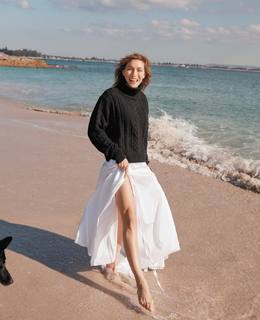 Claudia Karvan feet photo 11