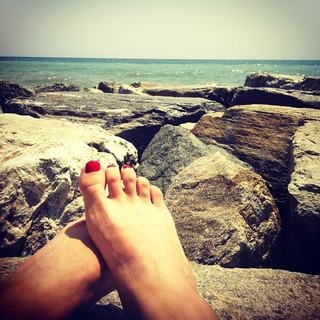 Claudia Lagona feet photo 8
