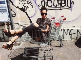 Claudia Lagona feet photo 2