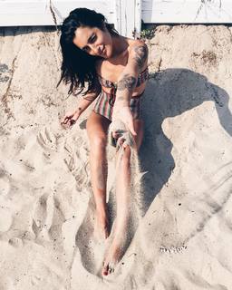 Claudia Lagona feet photo 4
